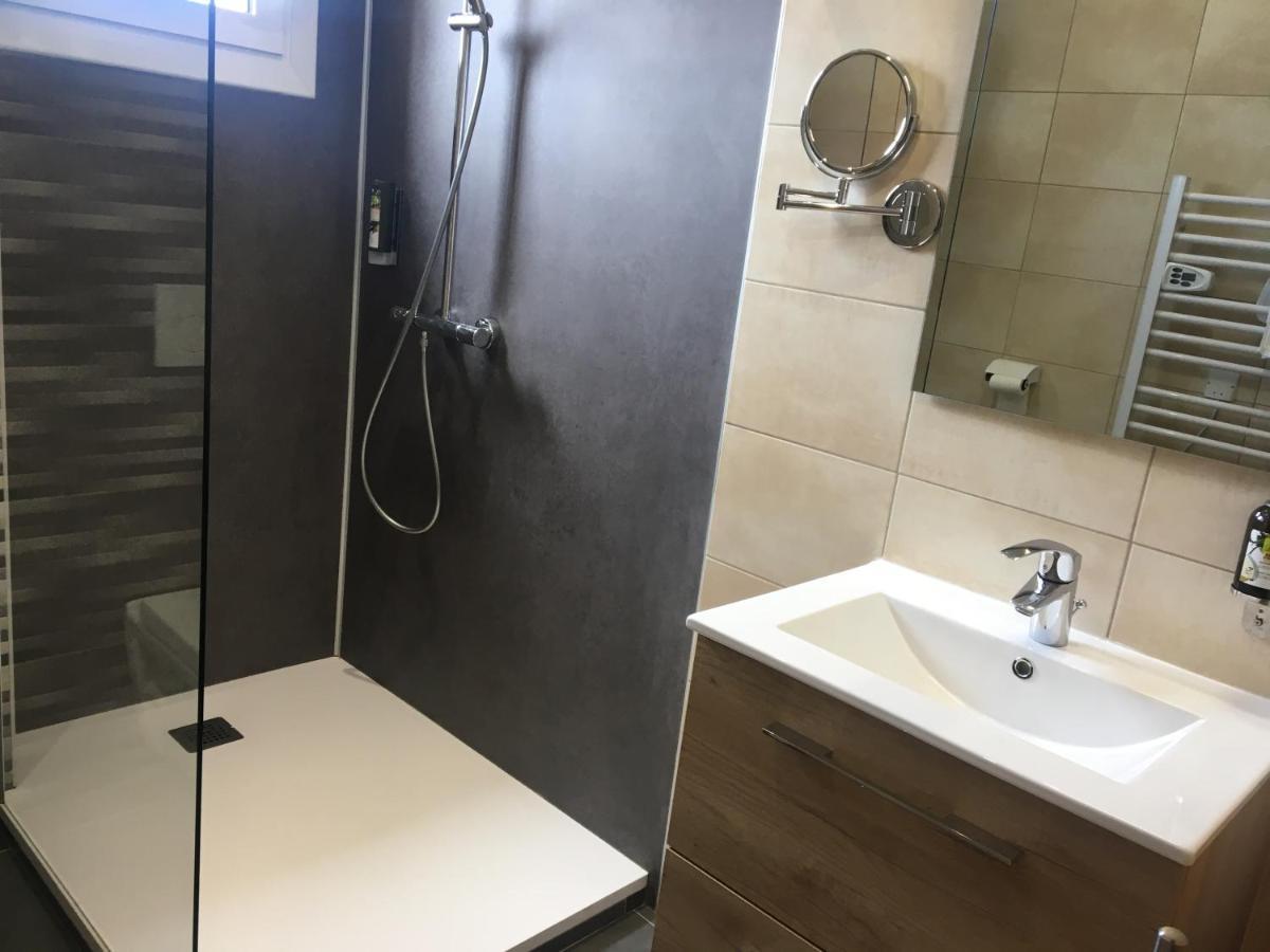 Logis Hotel Restaurant Spa Les Balcons De L'Esperance Limeuil Bagian luar foto
