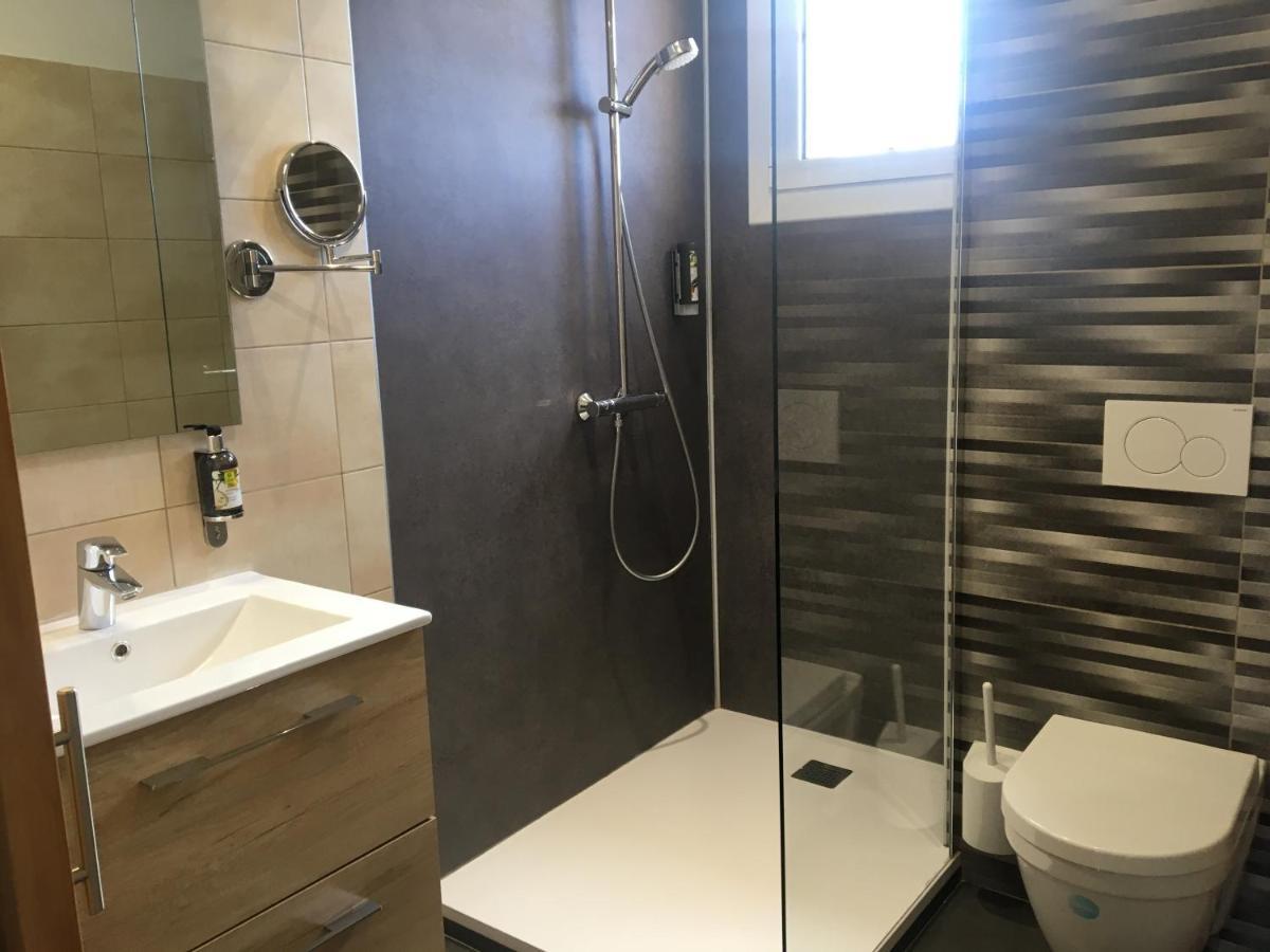 Logis Hotel Restaurant Spa Les Balcons De L'Esperance Limeuil Bagian luar foto