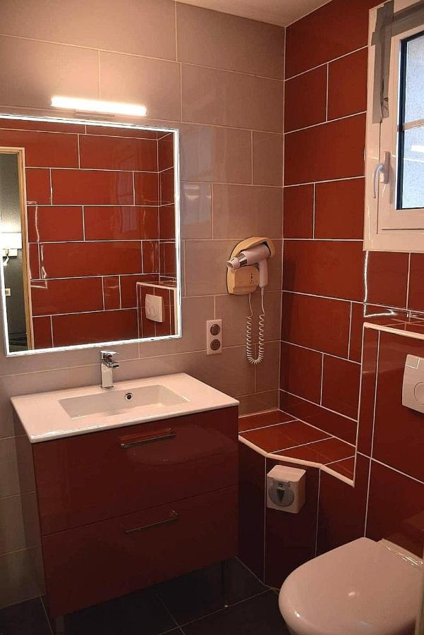 Logis Hotel Restaurant Spa Les Balcons De L'Esperance Limeuil Bagian luar foto